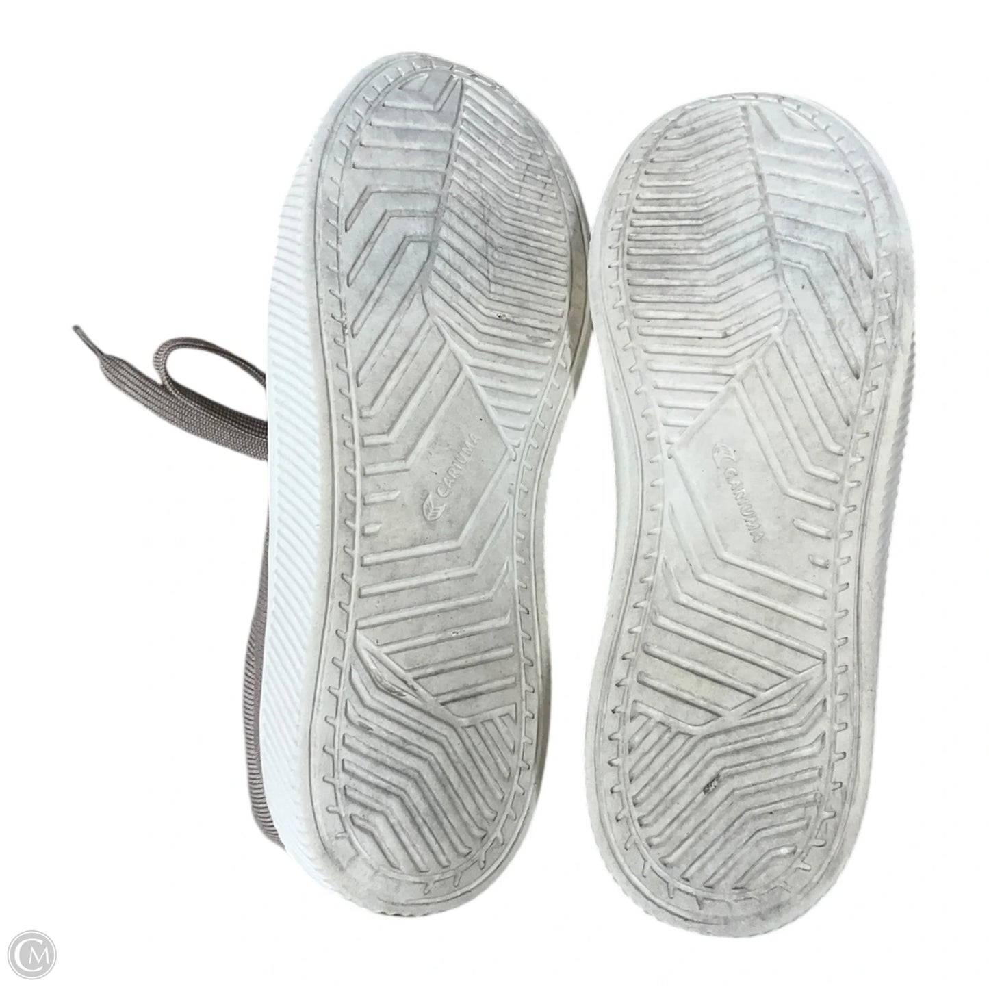 Shoes Sneakers By Cariuma In Taupe, Size: 8