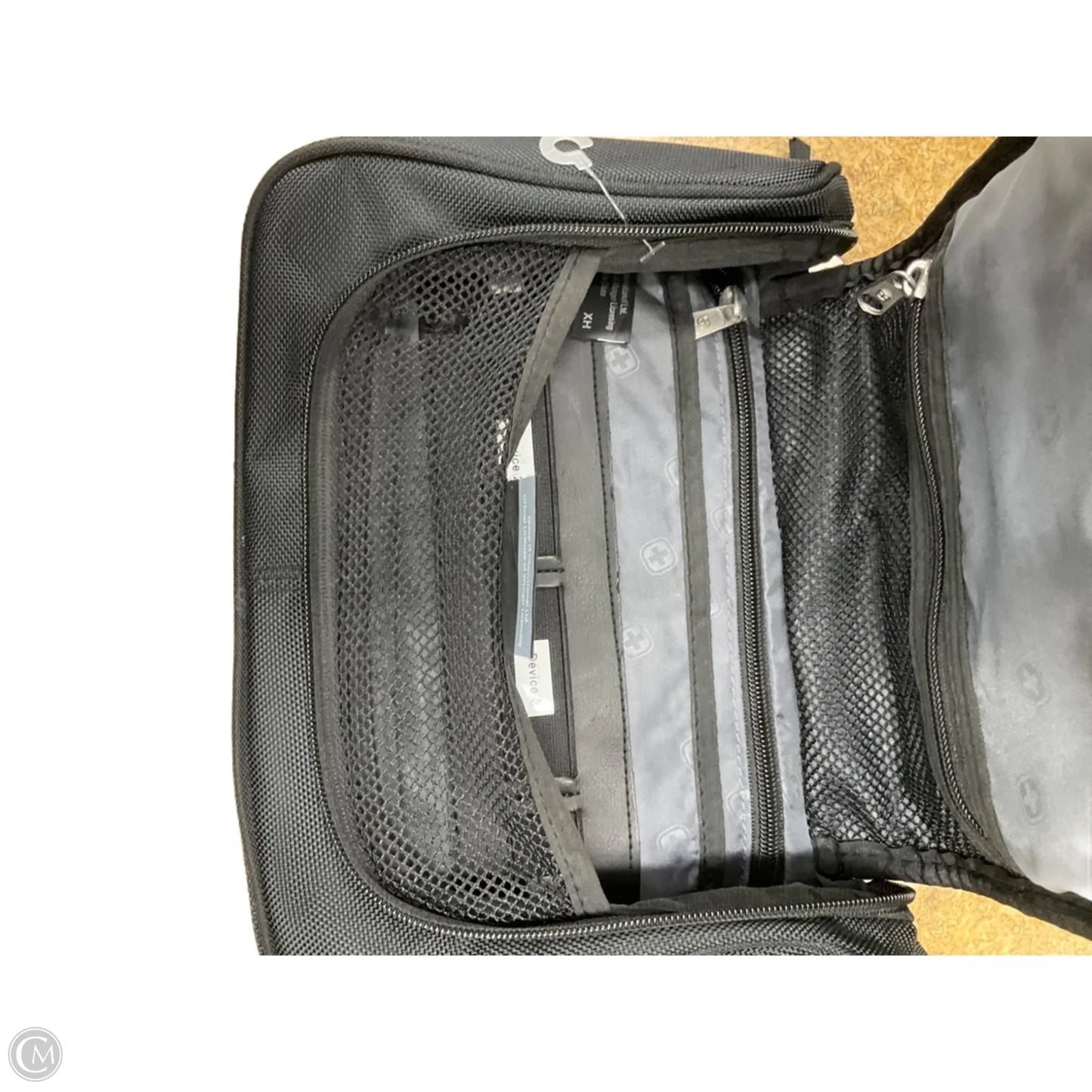 Makeup Bag By Clothes Mentor, Size: Medium