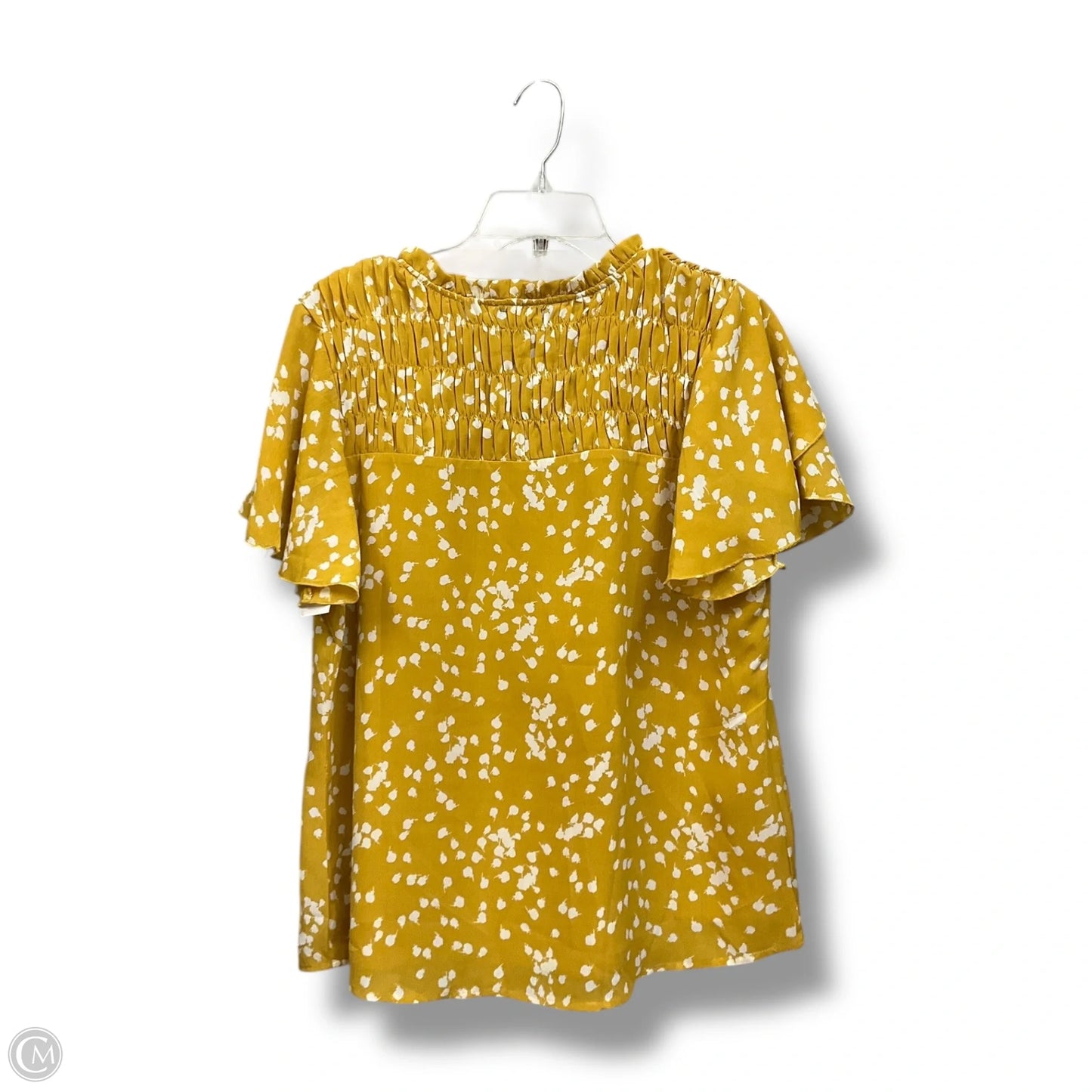 Blouse Short Sleeve By Clothes Mentor In Yellow, Size: M