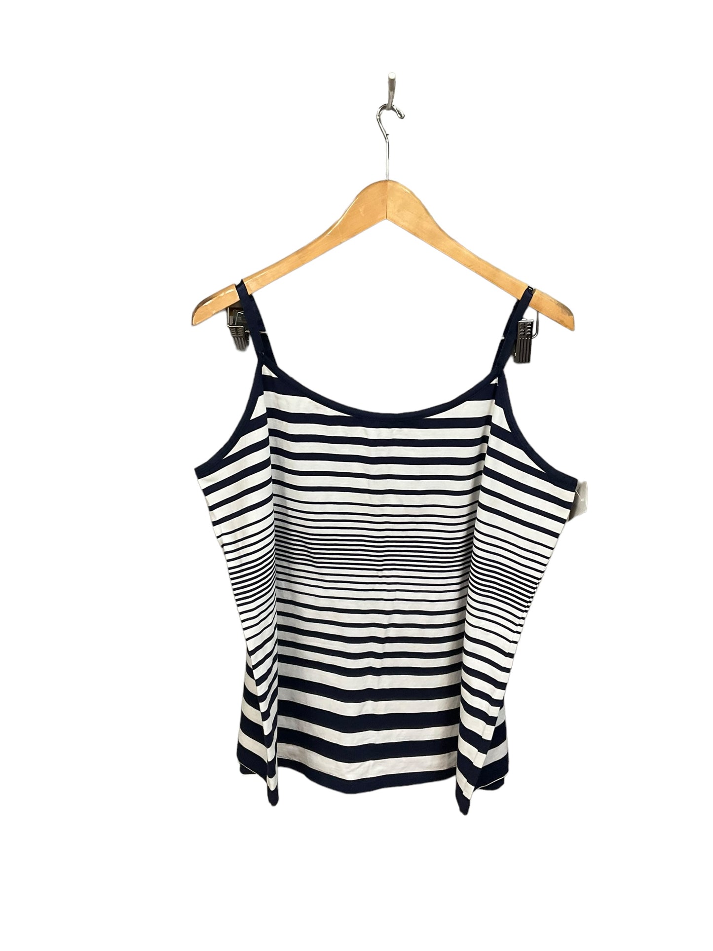 Top Sleeveless By Lane Bryant  Size: 2x