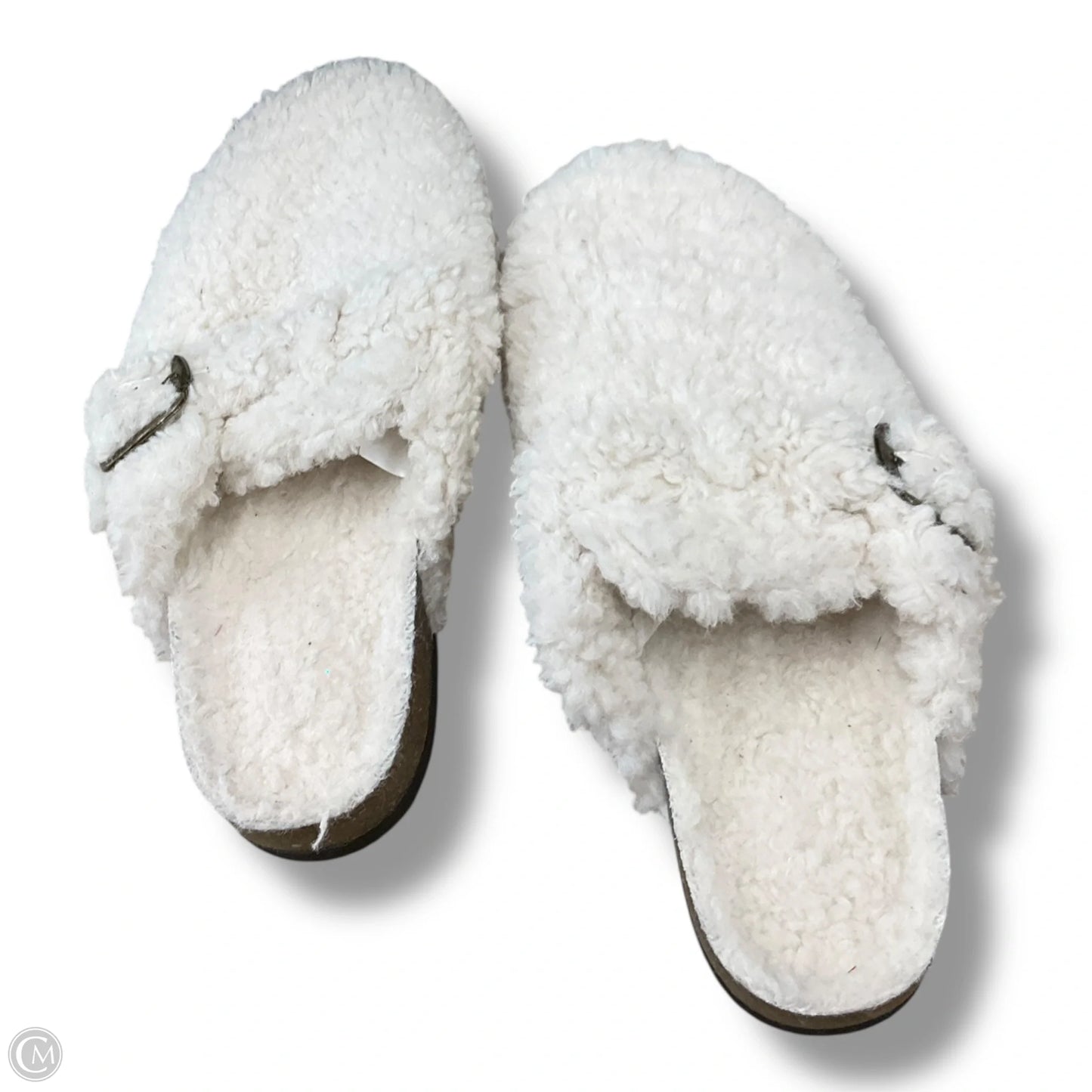 Slippers By Target In Cream