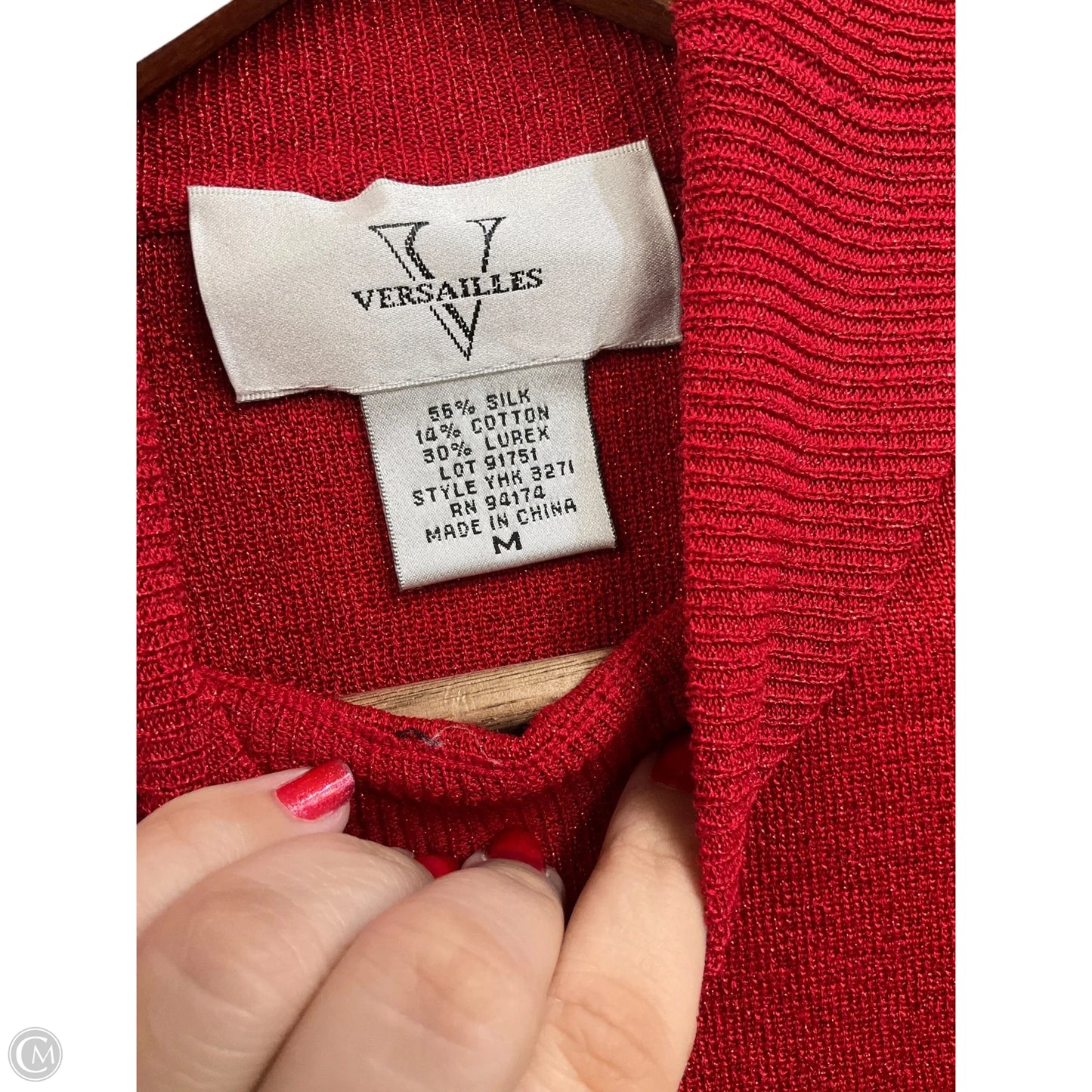 Top Sleeveless By Clothes Mentor In Red, Size: M