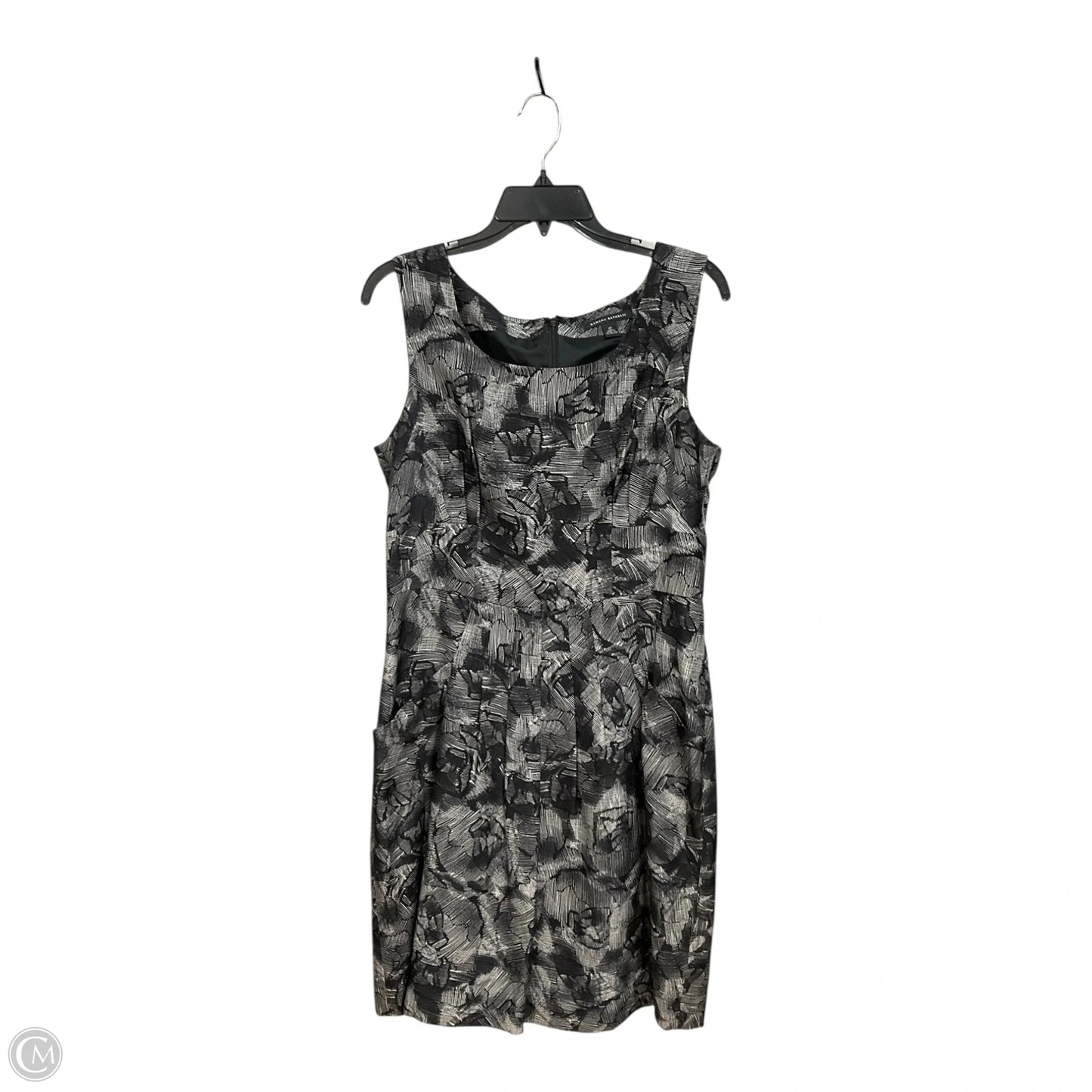 Dress Casual Short By Banana Republic In Black & White, Size: M