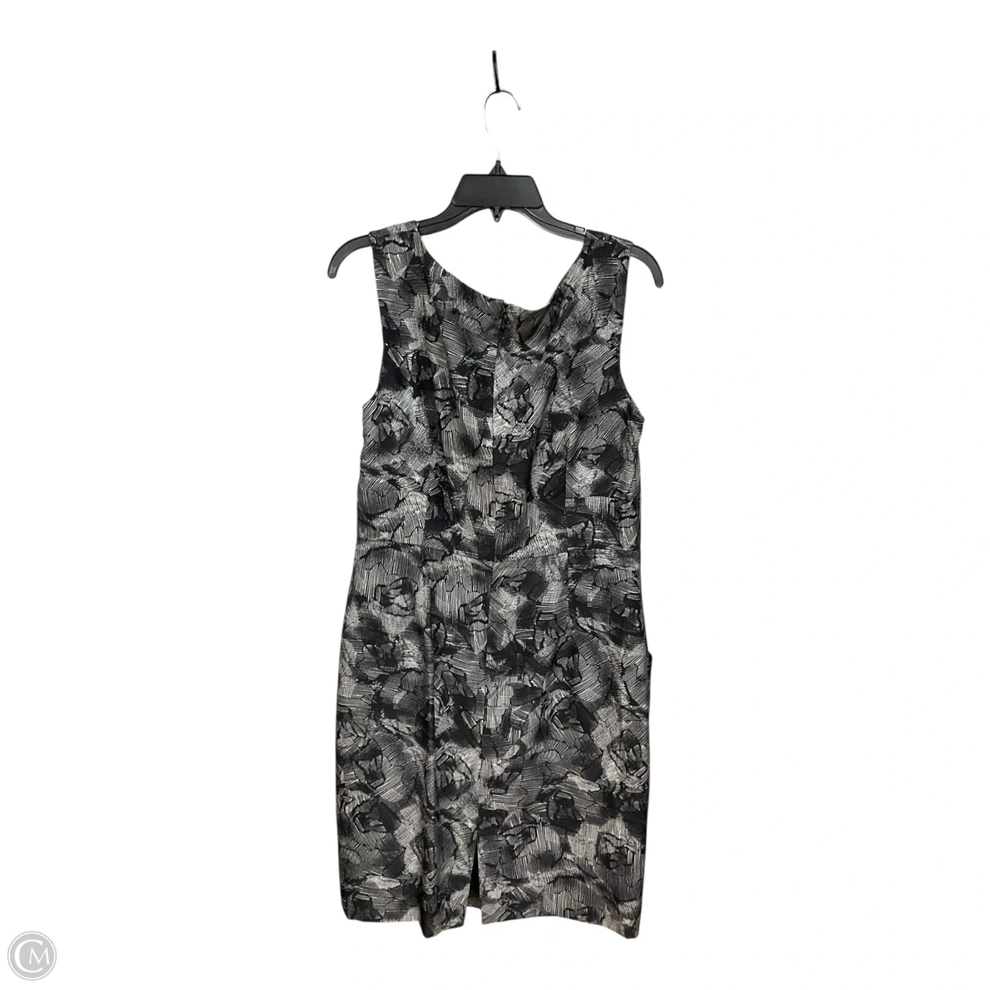 Dress Casual Short By Banana Republic In Black & White, Size: M