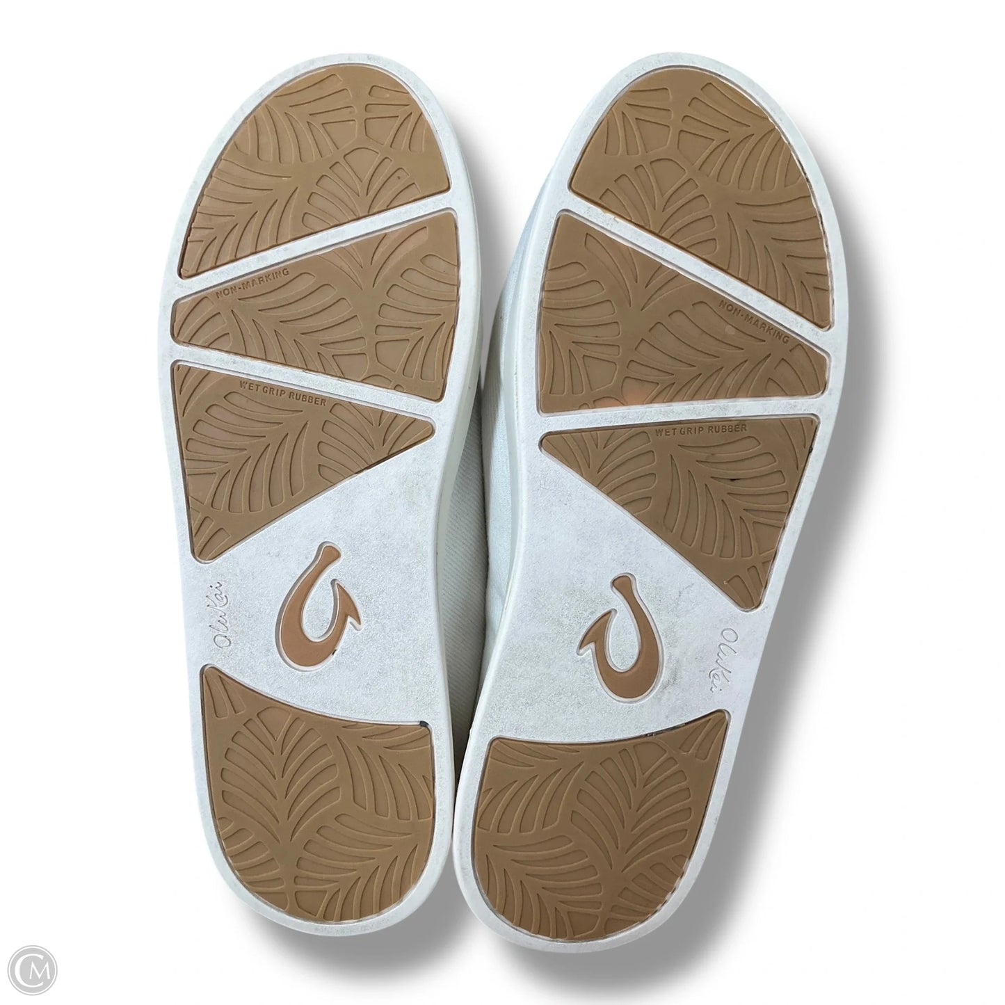 Shoes Sneakers By Olukai In White, Size: 10