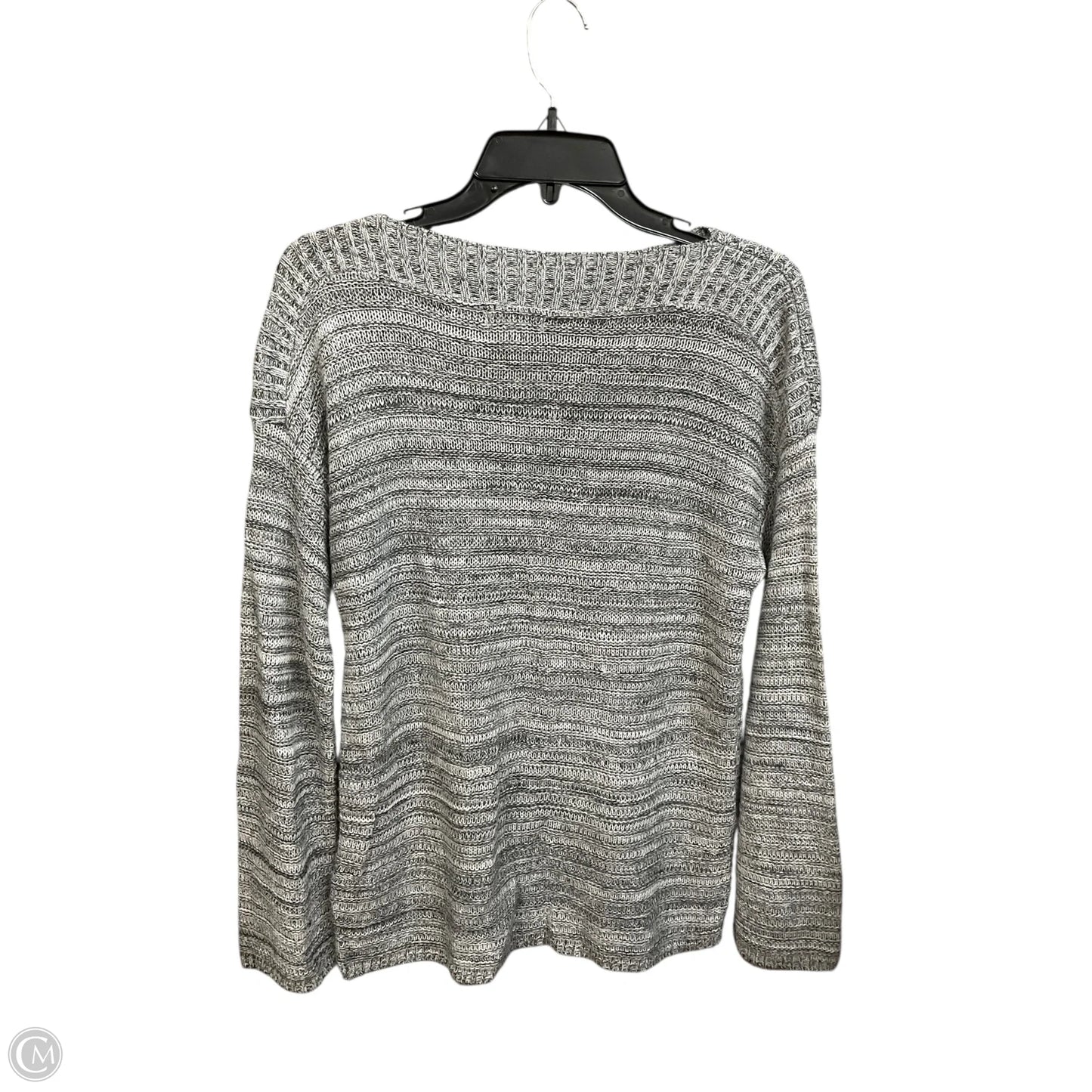 Top Long Sleeve By Croft And Barrow In Grey & White, Size: M