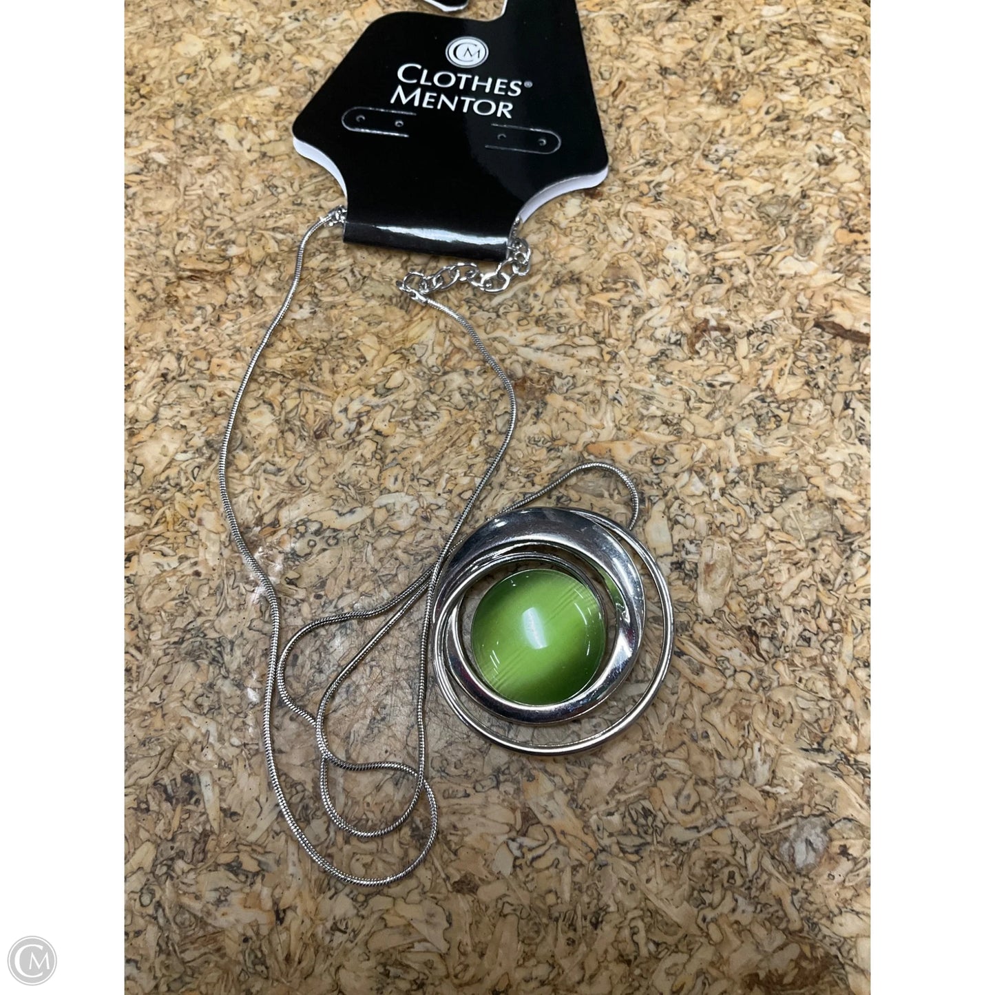 Necklace Charm By Clothes Mentor, Size: 02 Piece Set