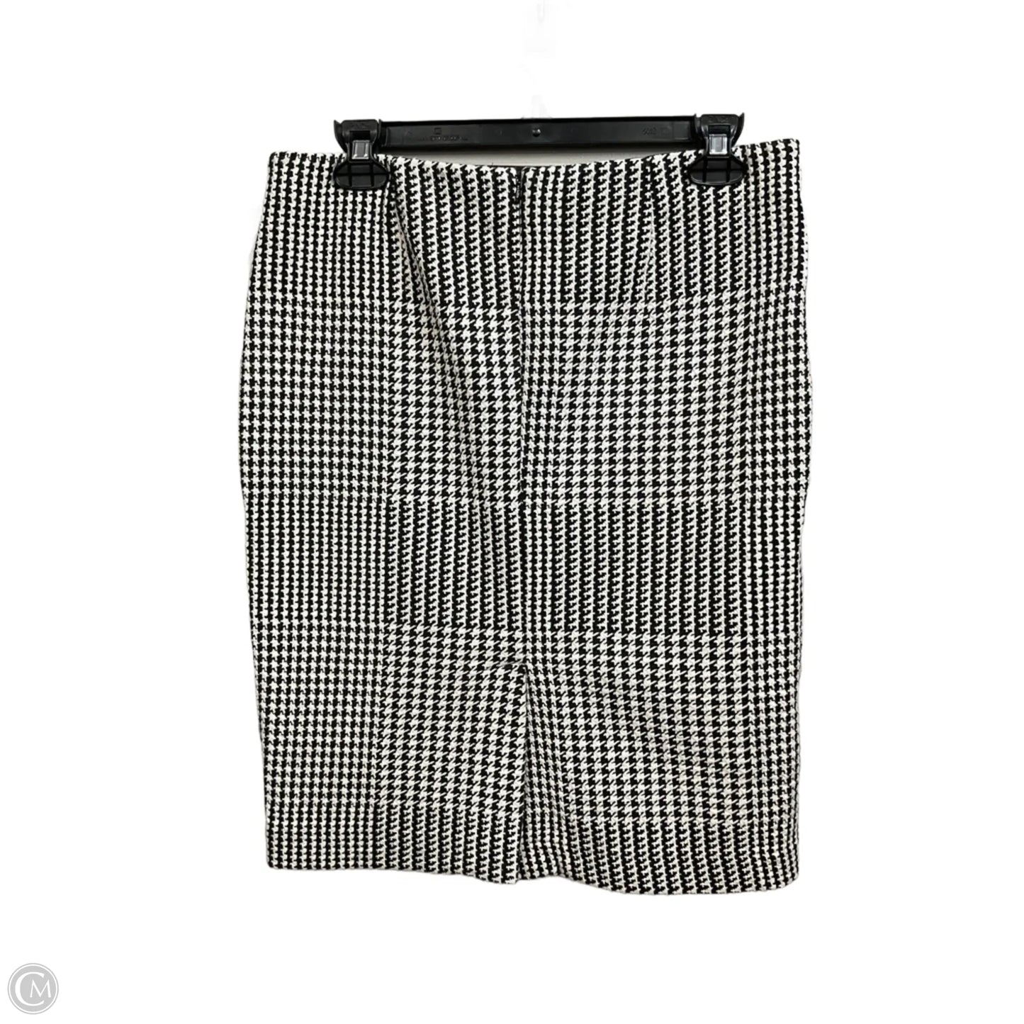 Skirt Mini & Short By Premise In Black & White, Size: 8