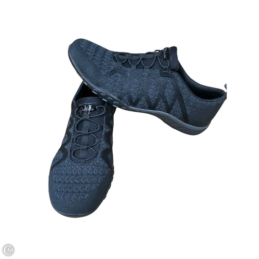 Shoes Athletic By Skechers In Black, Size: 8