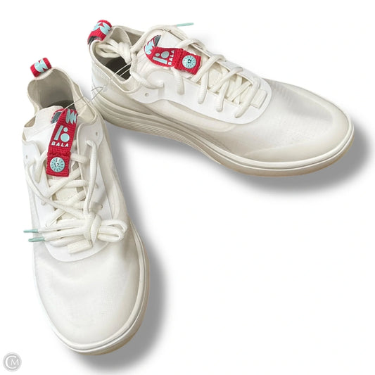 Shoes Athletic By Clothes Mentor In White, Size: 8.5