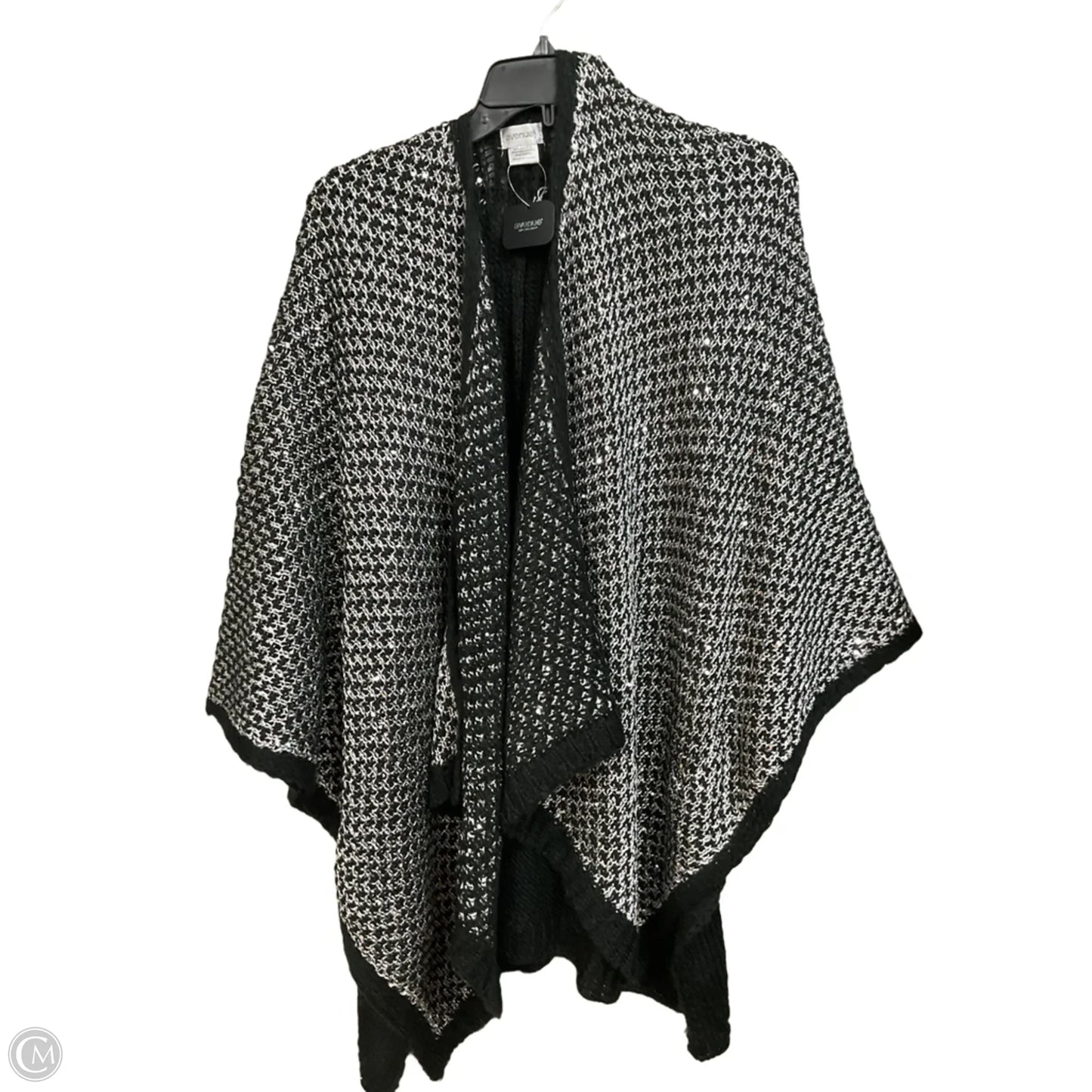 Shawl By Avenue In Black & Silver, Size: Osfm