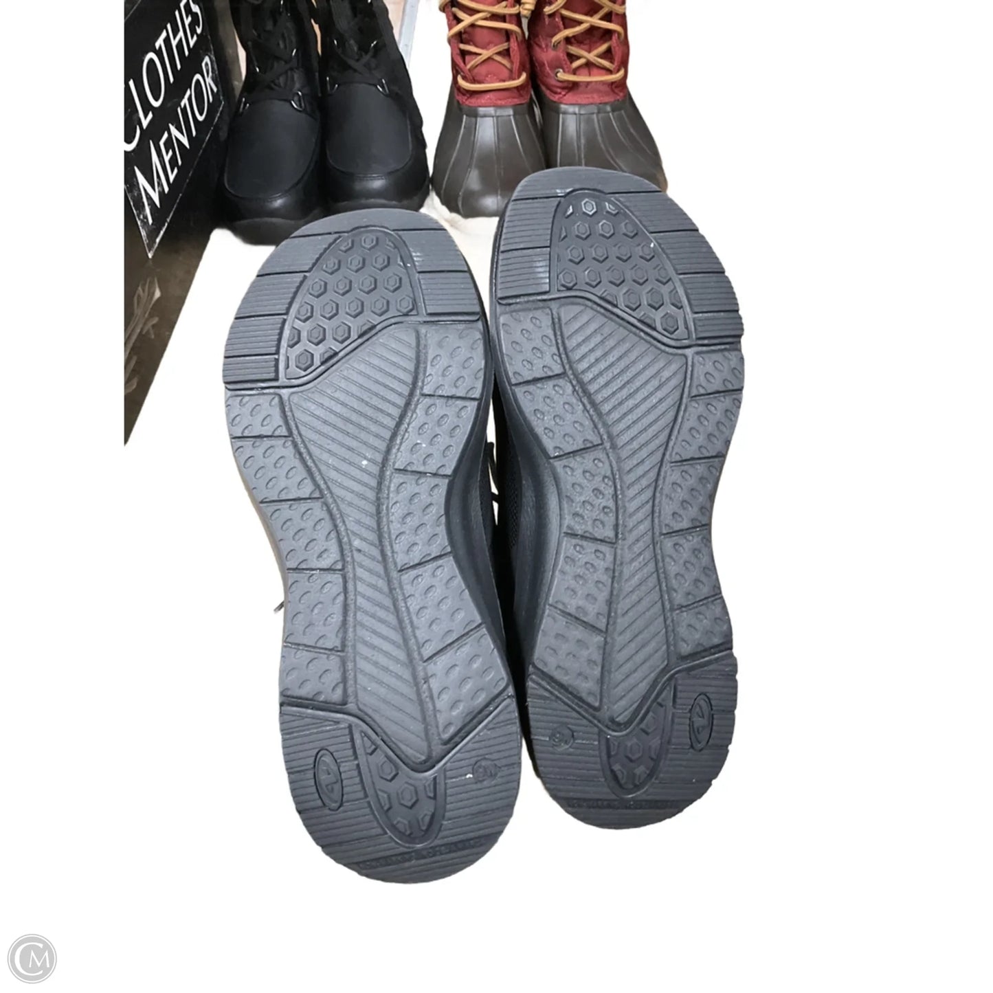 Shoes Athletic By Athletic Works In Beige, Size: 9