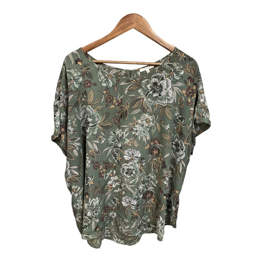 Top Short Sleeve By Maurices In Green, Size: 2x