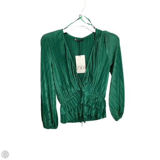 Top Long Sleeve By Zara In Green, Size: S