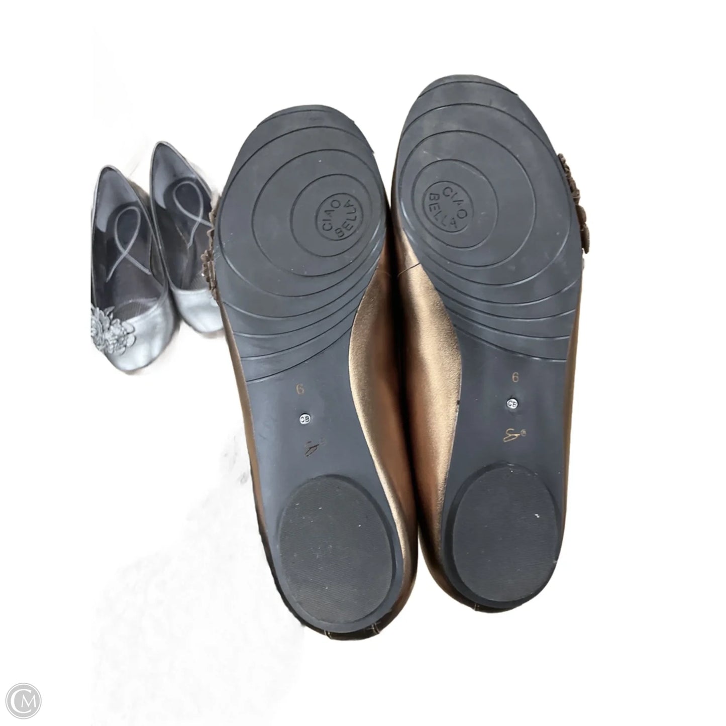 Shoes Flats By Clothes Mentor In Bronze, Size: 6