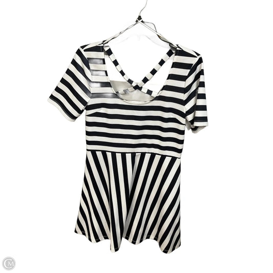 Dress Casual Short By H&m In Striped Pattern, Size: M