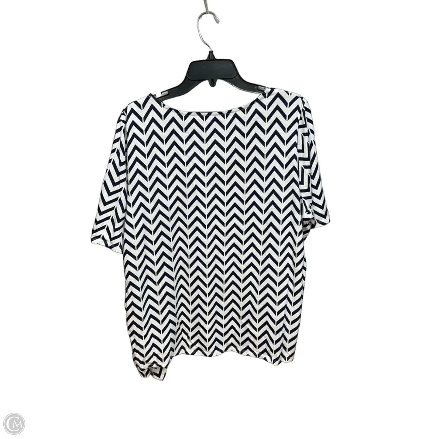 Top Short Sleeve By Chicos In Chevron Pattern, Size: L