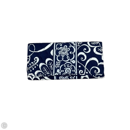 Wristlet By Vera Bradley, Size: Small