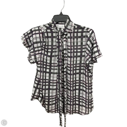 Top Short Sleeve By New York And Co In Plaid Pattern, Size: L