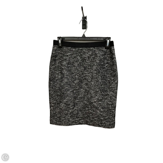 Skirt Mini & Short By Ann Taylor In Black & White, Size: 2