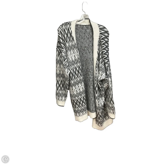 Cardigan By Lane Bryant In Black & White