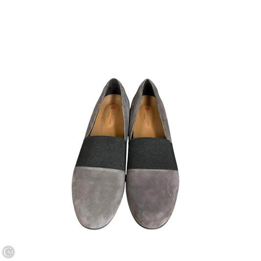 Shoes Flats By Clarks In Grey, Size: 8.5