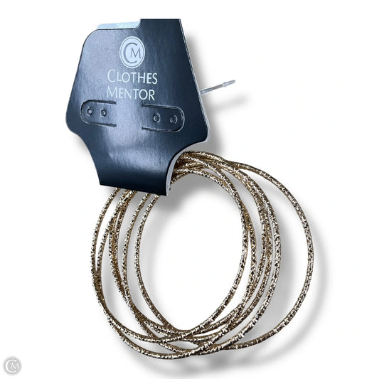 Bracelet Bangle By Clothes Mentor, Size: 06 Piece Set