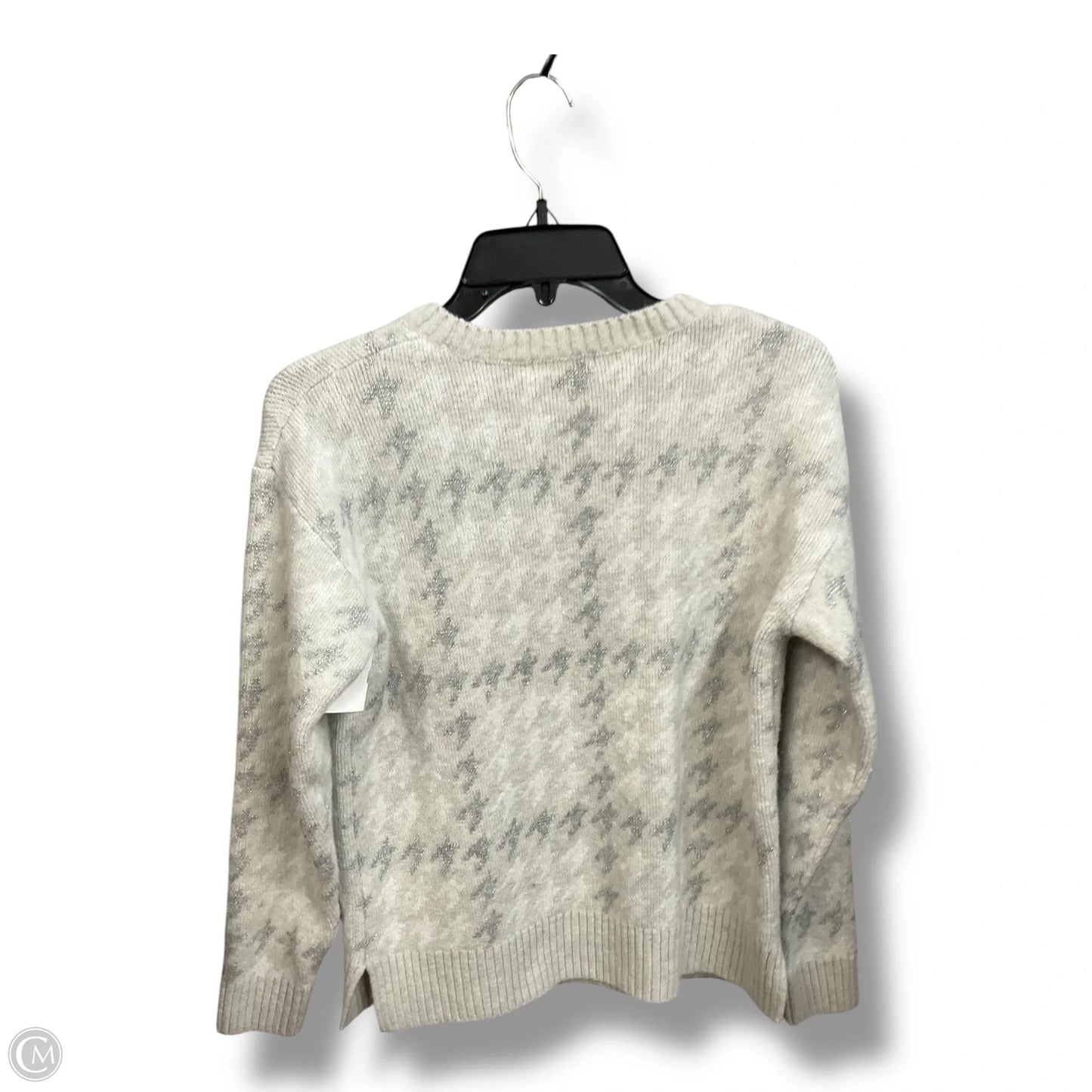 Sweater By 525 In Grey, Size: Xs