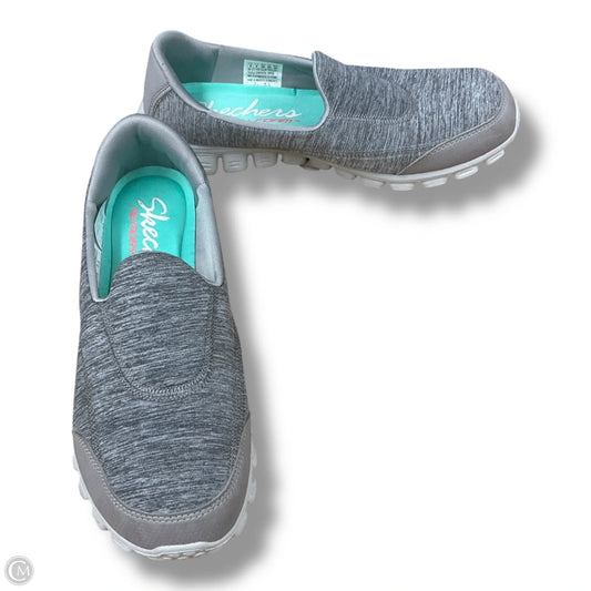 Shoes Flats By Skechers In Grey, Size: 9