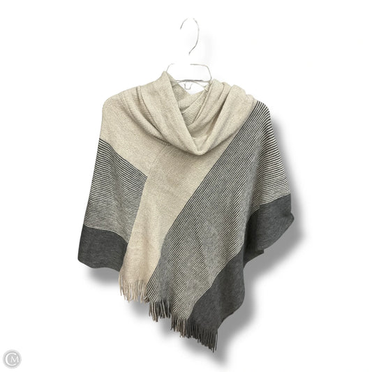 Poncho By Chicos In Grey & White, Size: Osfm
