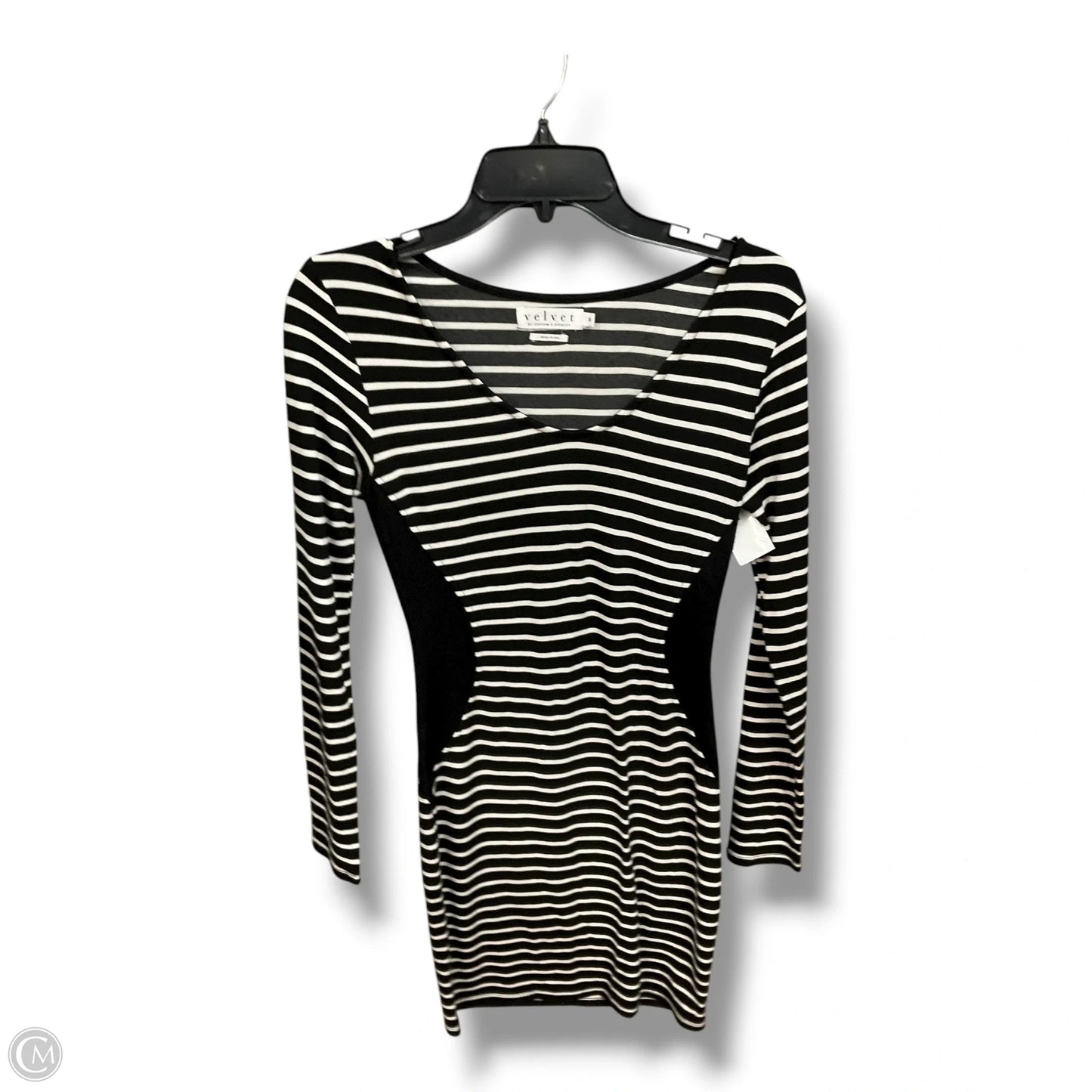 Dress Casual Short By Velvet By Graham & Spencer In Striped Pattern, Size: S