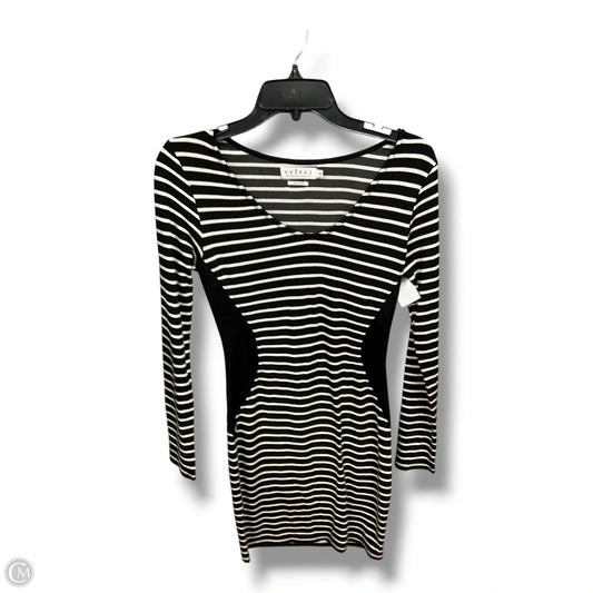 Dress Casual Short By Velvet By Graham & Spencer In Striped Pattern, Size: S