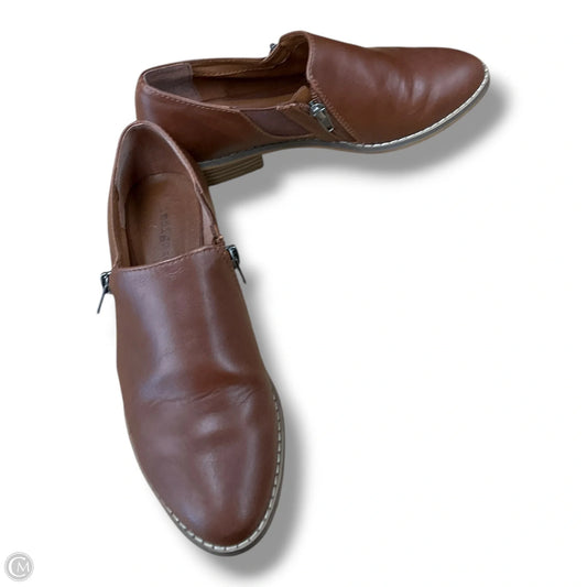 Shoes Flats By Indigo Rd In Brown, Size: 6.5