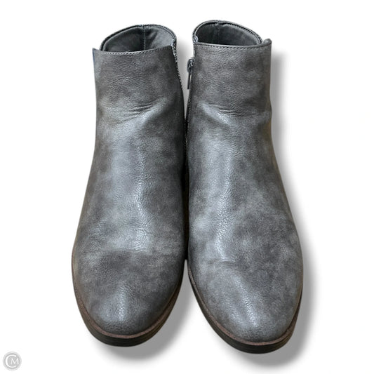 Boots Ankle Heels By Bare Traps In Grey, Size: 10