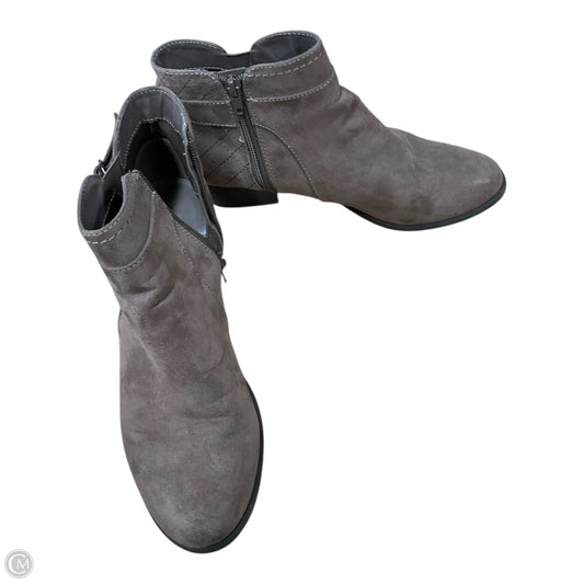 Boots Ankle Heels By Unisa In Brown, Size: 9.5