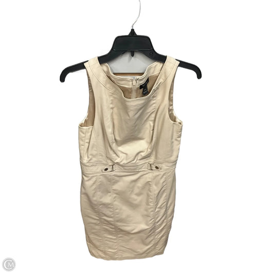 Dress Casual Short By White House Black Market In Beige, Size: M