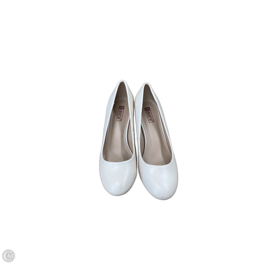 Shoes Heels Stiletto By Clothes Mentor In Cream, Size: 7