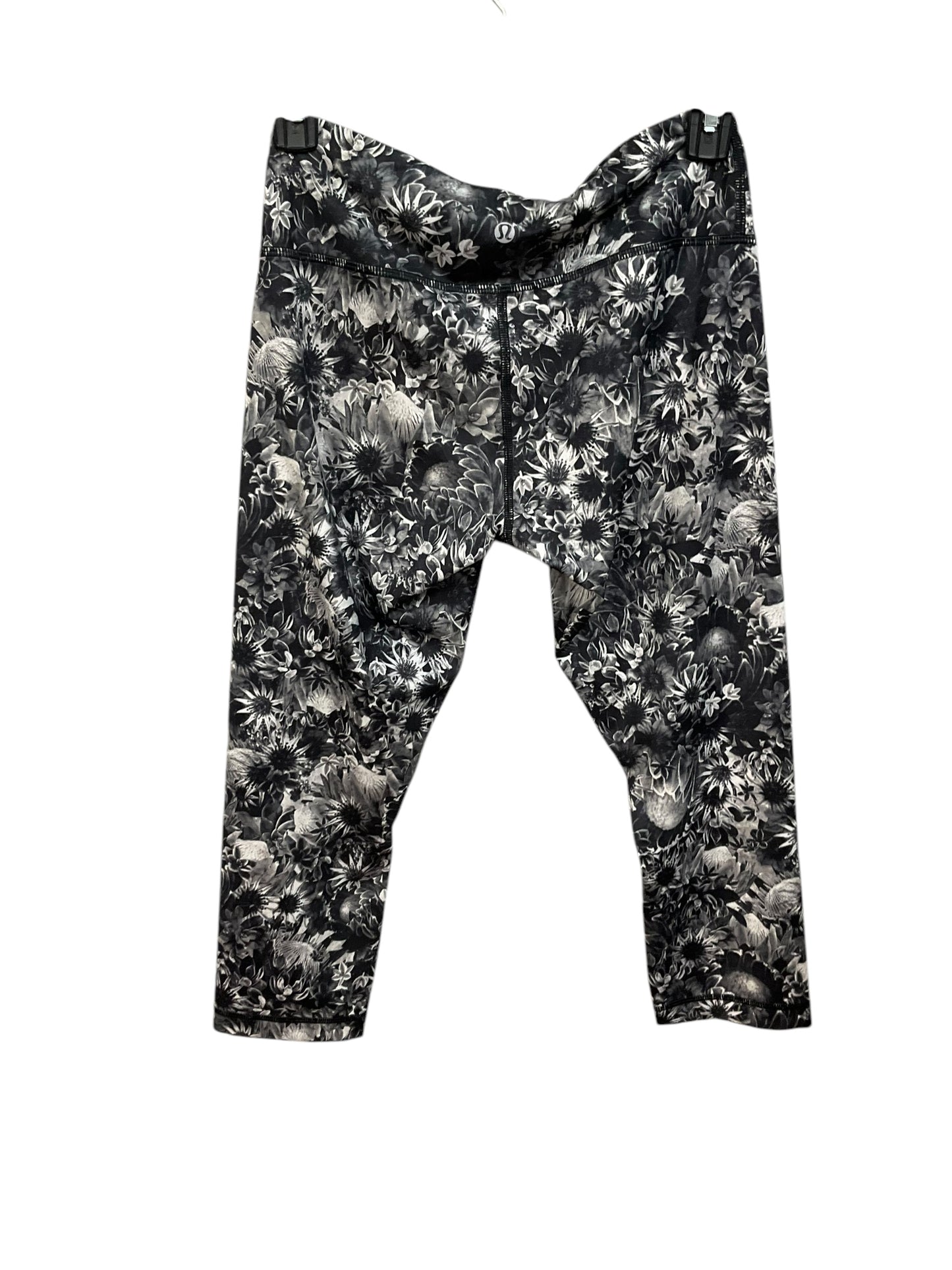 Athletic Capris By Lululemon In Floral Print, Size: S