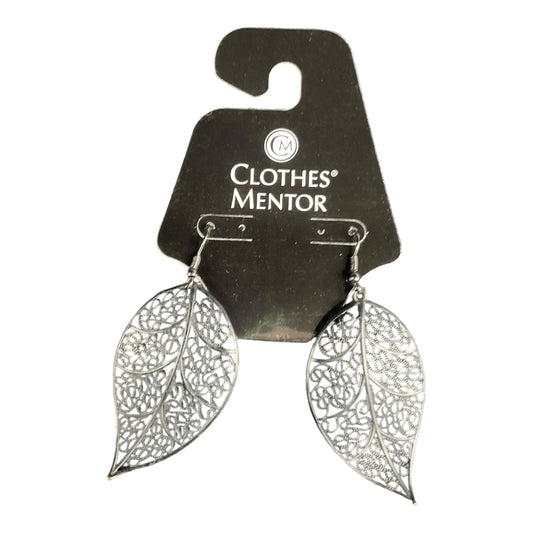 Earrings Dangle/drop By Clothes Mentor