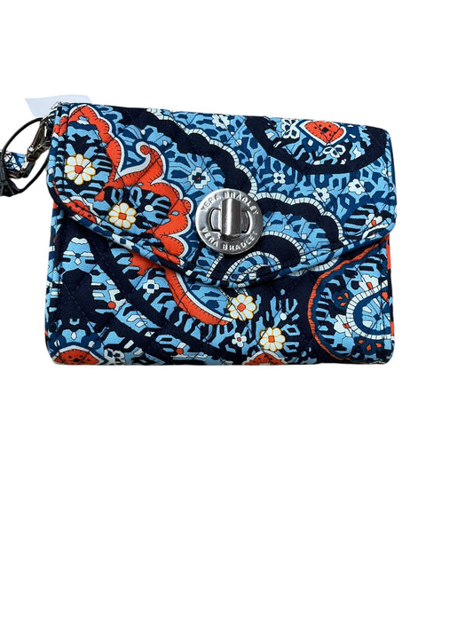 Wristlet By Vera Bradley, Size: Small