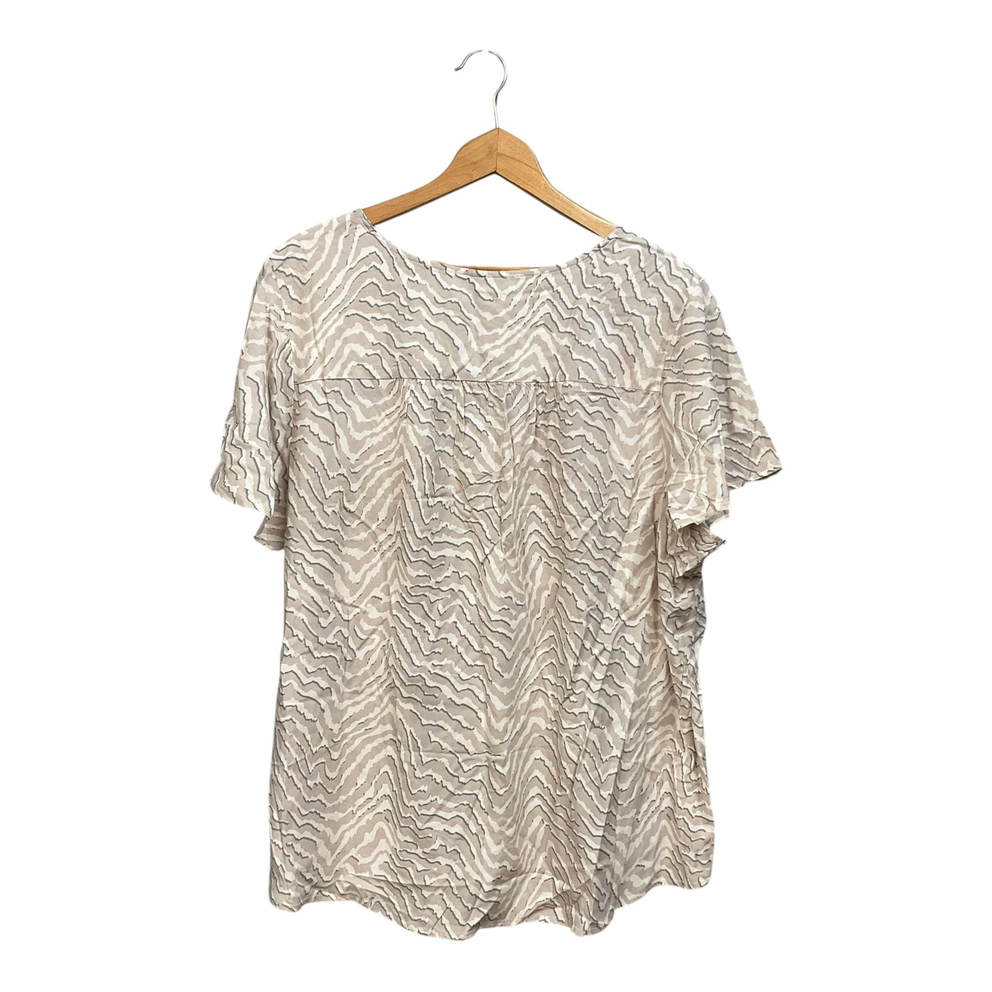 Top Short Sleeve By Torrid In Beige, Size: 3x