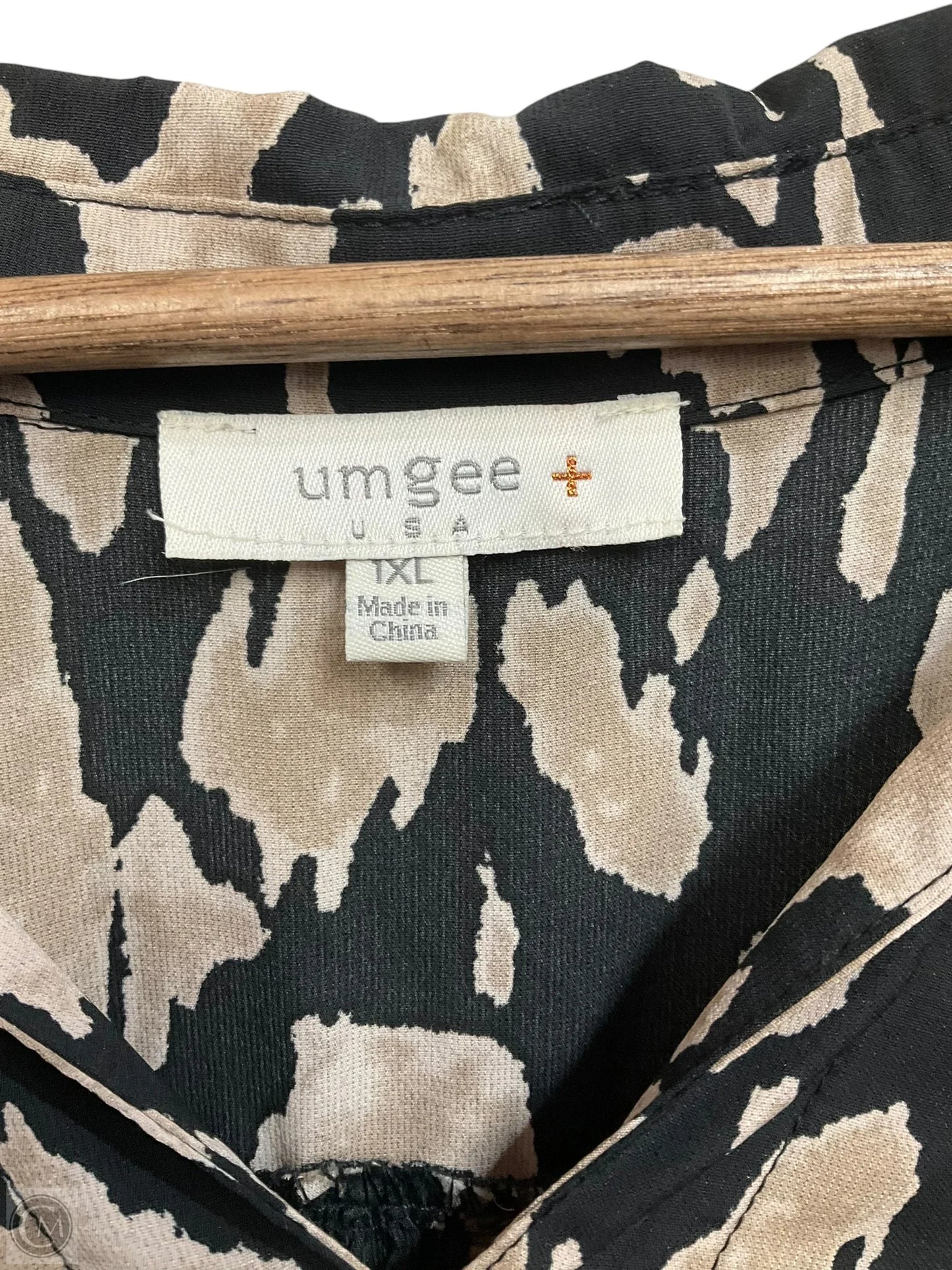 Dress Casual Short By Umgee  Size: 1x