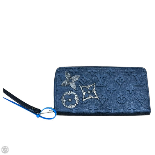 Wallet Luxury Designer By Louis Vuitton, Size: Medium