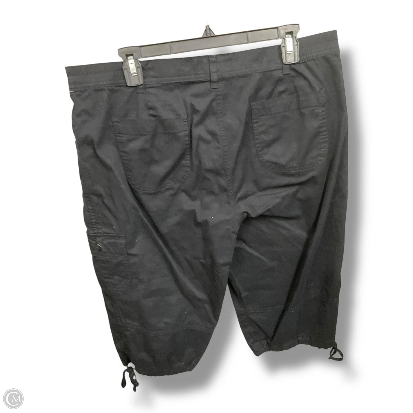 Capris By Karen Scott In Black, Size: 16