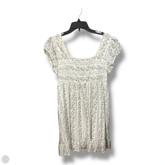 Dress Casual Short By Clothes Mentor In Grey & White, Size: L