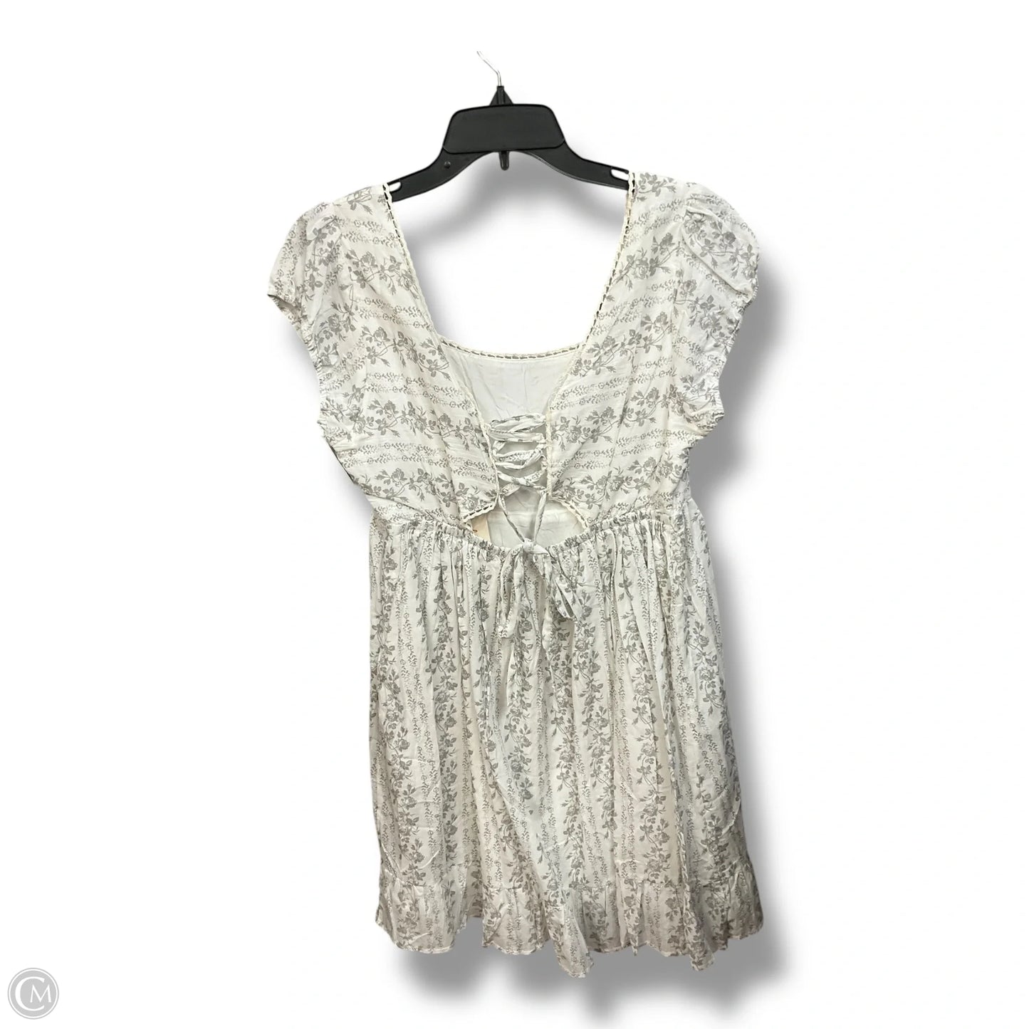 Dress Casual Short By Clothes Mentor In Grey & White, Size: L