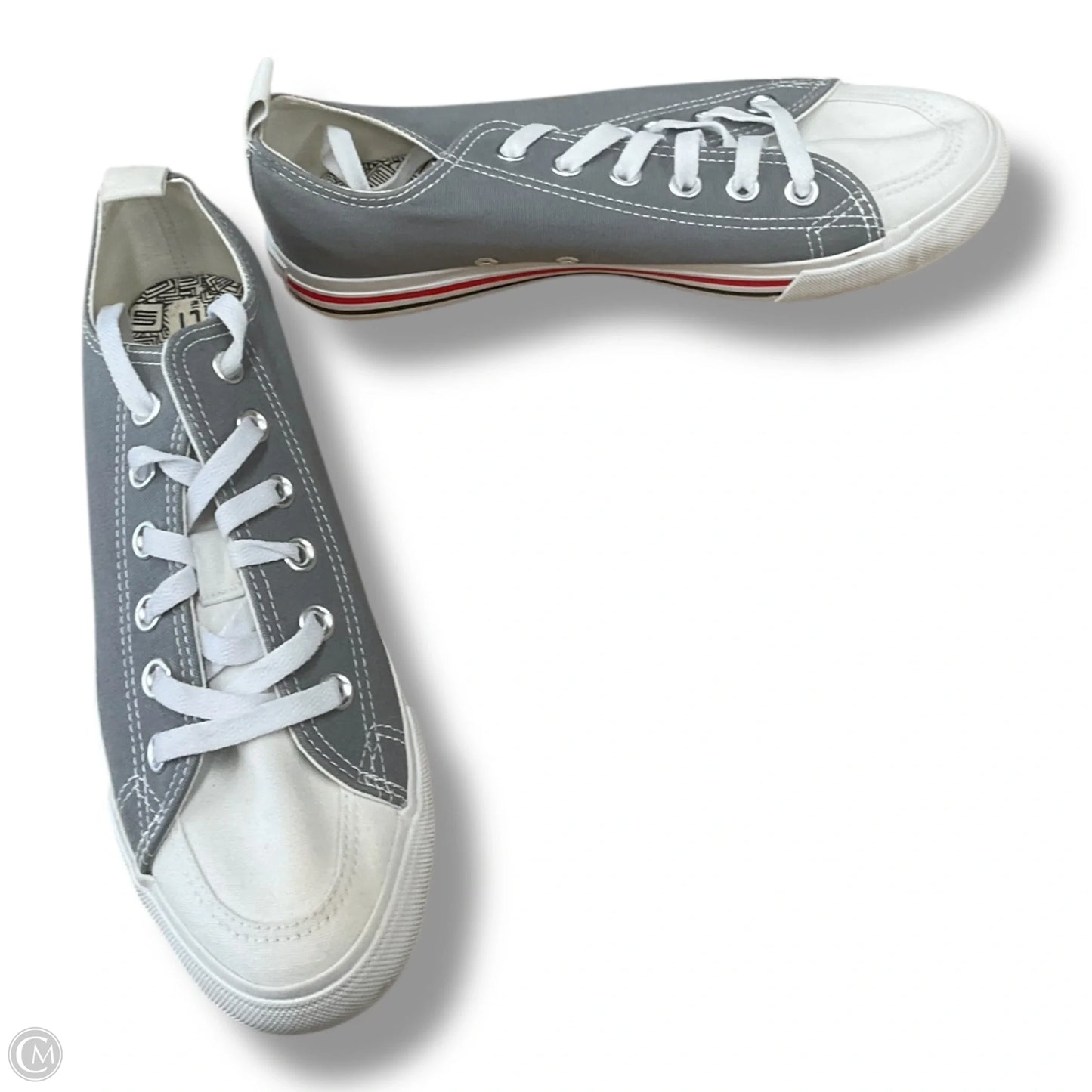 Shoes Sneakers By Clothes Mentor In Grey & White, Size: 9
