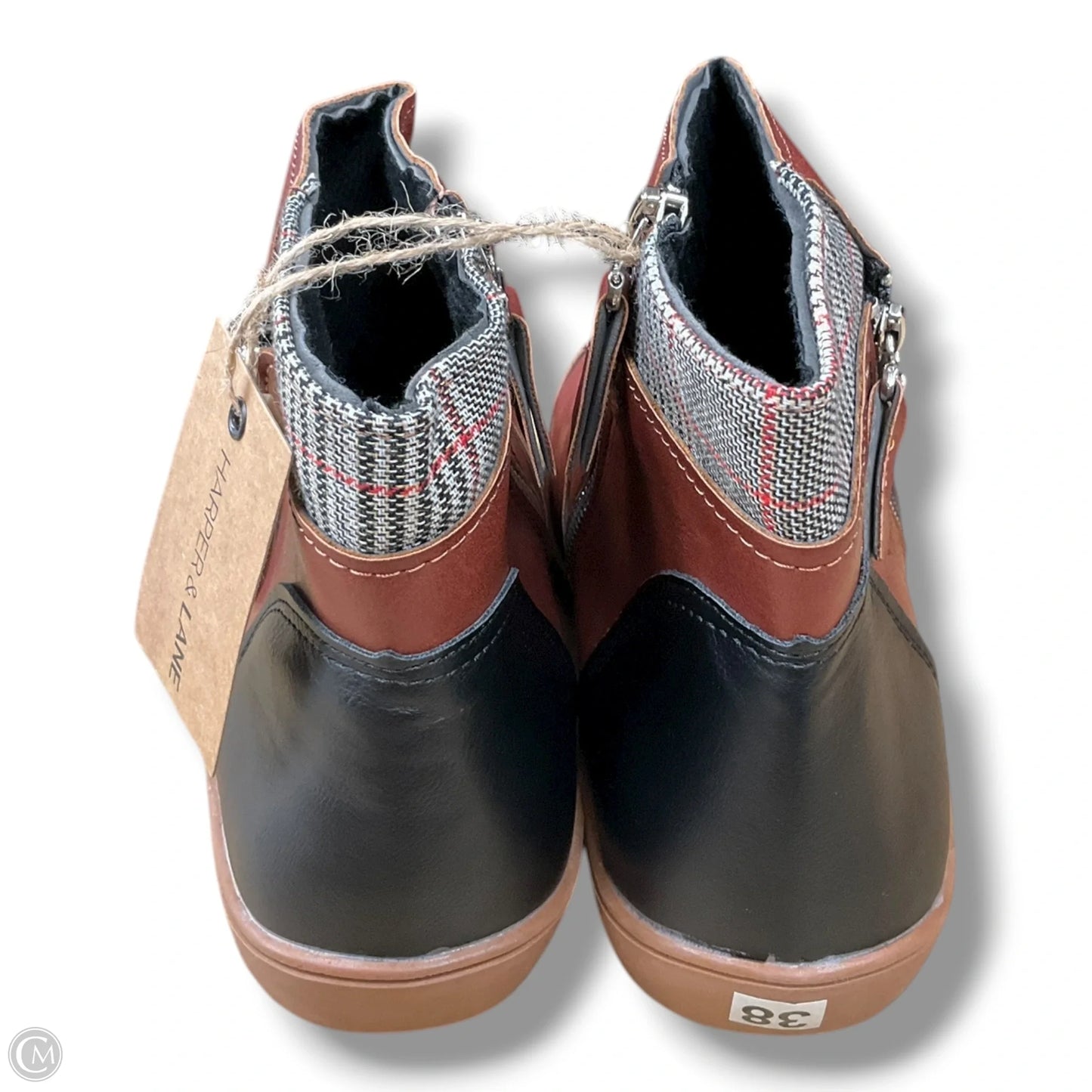 Boots Ankle Flats By Clothes Mentor In Brown, Size: 7.5