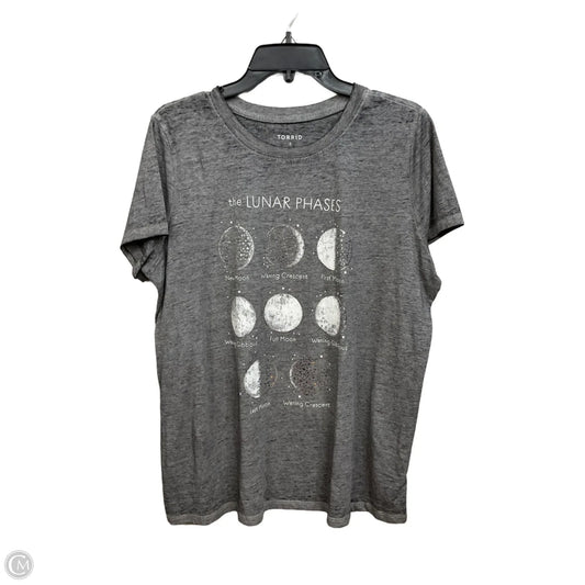 Top Short Sleeve By Torrid In Grey, Size: 3x