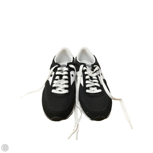 Shoes Athletic By Saucony In Black & White, Size: 6.5